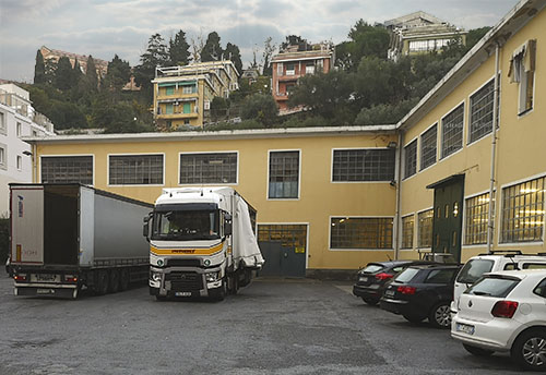Zafferani-esterno-fabbrica-WEB